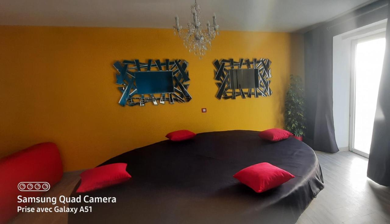 Nuit Insolite-Room Love Saint-Germain  外观 照片