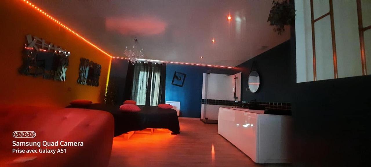 Nuit Insolite-Room Love Saint-Germain  外观 照片