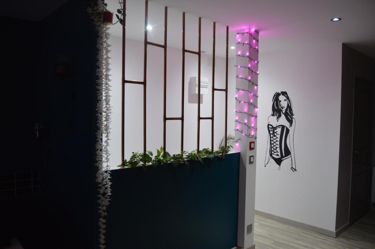 Nuit Insolite-Room Love Saint-Germain  外观 照片