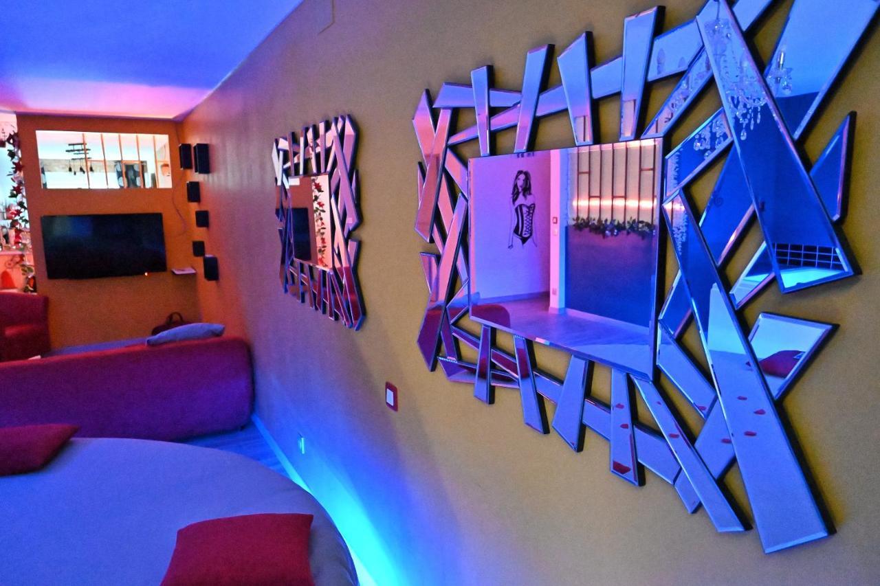 Nuit Insolite-Room Love Saint-Germain  外观 照片