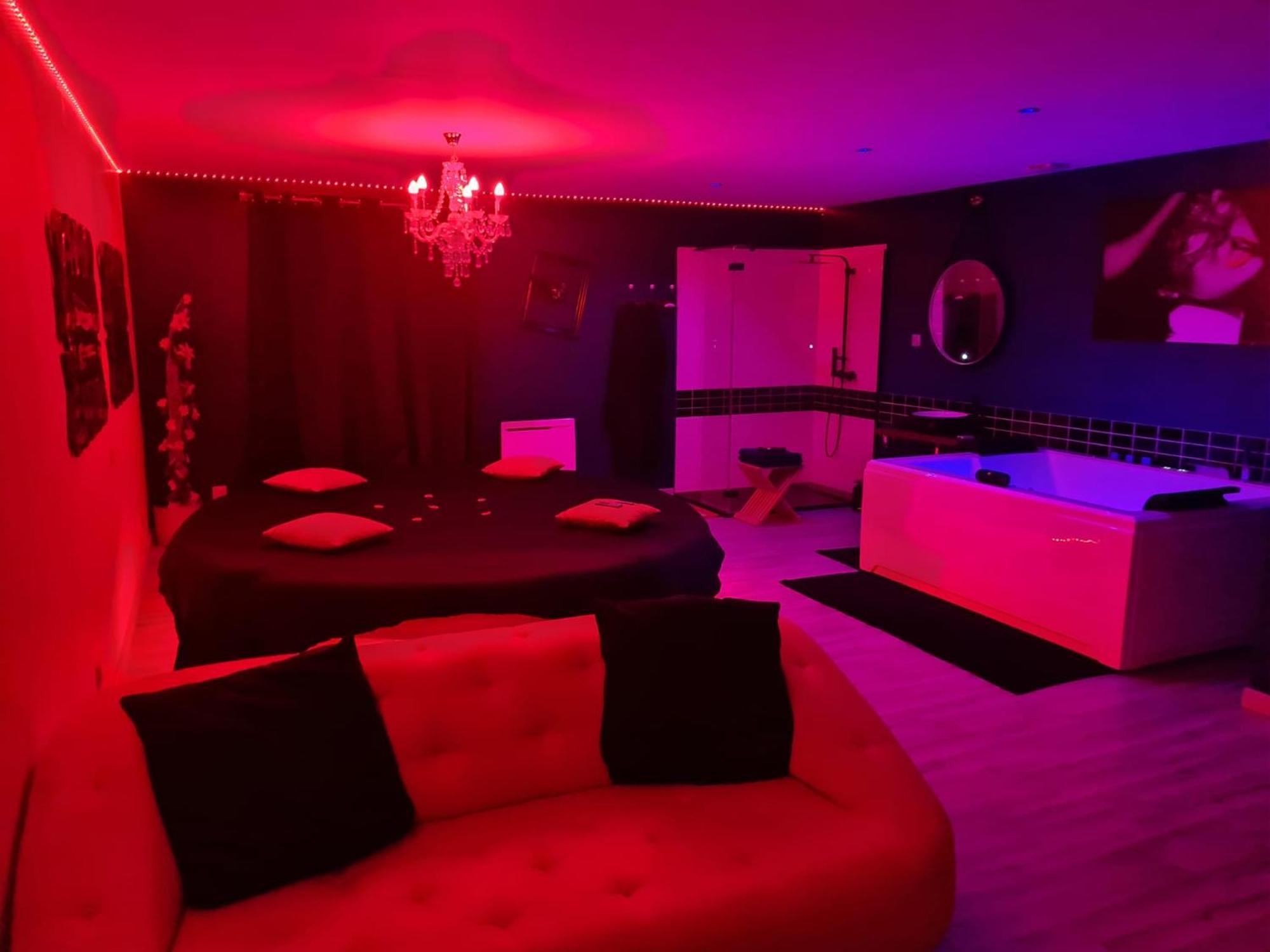 Nuit Insolite-Room Love Saint-Germain  外观 照片
